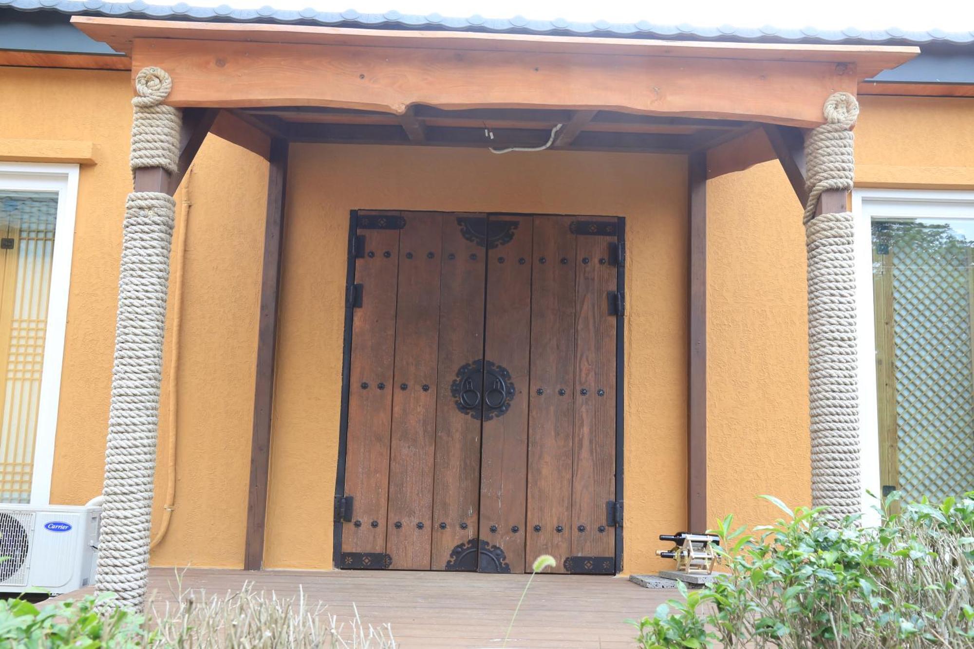 Hill Holiday home