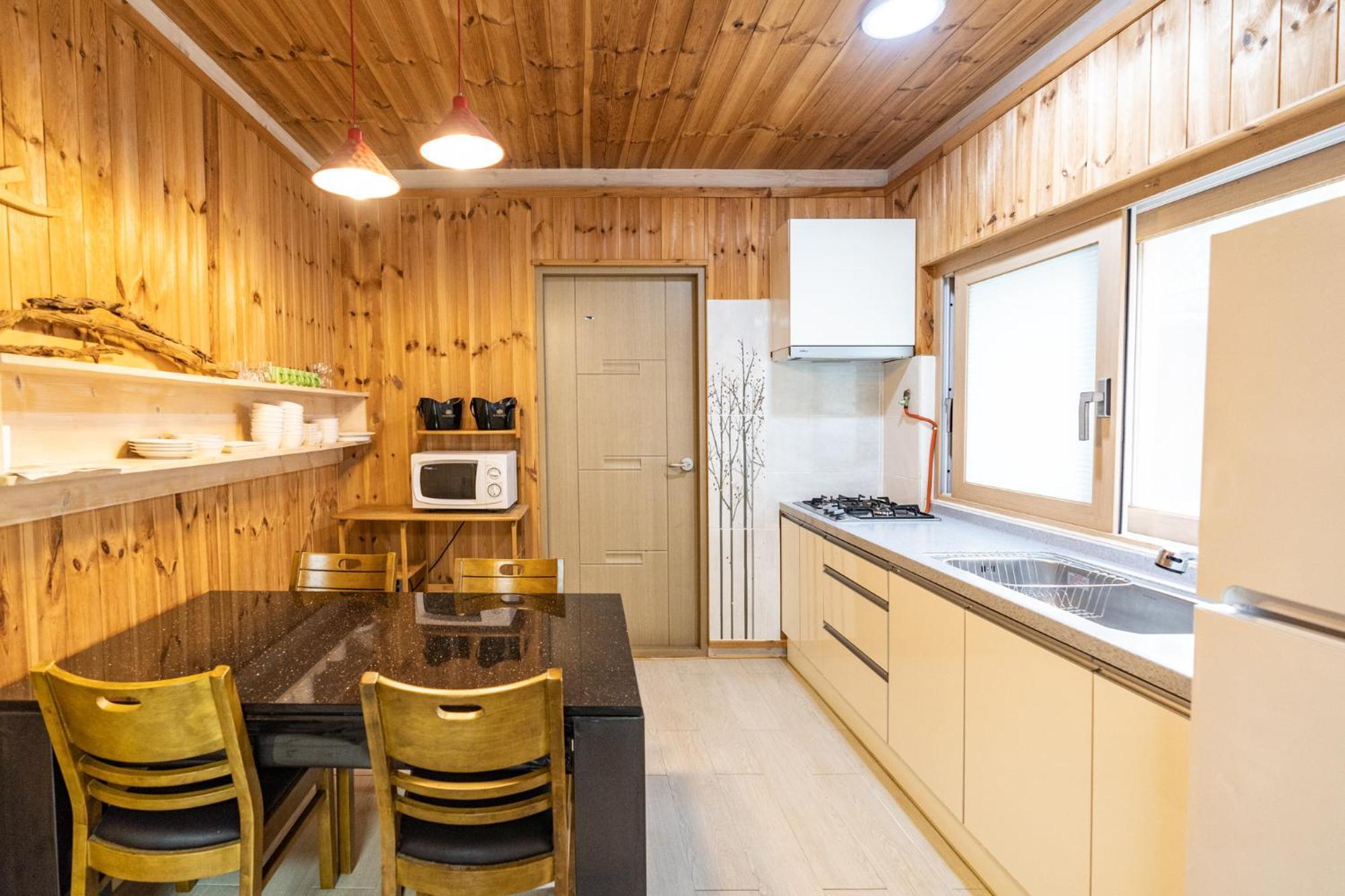 Holiday home Hill